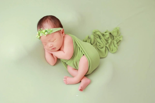 保亭宝宝多大长牙